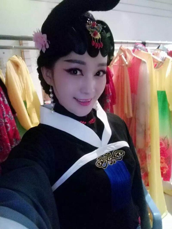 黎滢